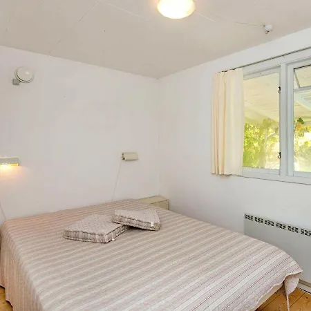 6 Person In Glesborg-by Traum *